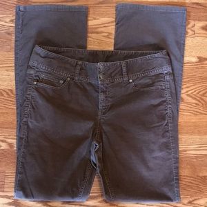 LONDON JEAN TAN CORDUROY PANTS, SIZE  12 LONG.